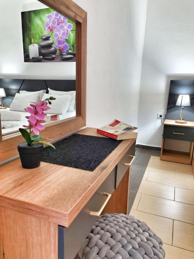 Md Apartments ウルツィニ エクステリア 写真