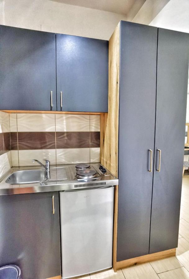 Md Apartments ウルツィニ エクステリア 写真