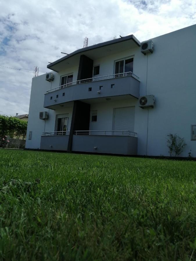 Md Apartments ウルツィニ エクステリア 写真