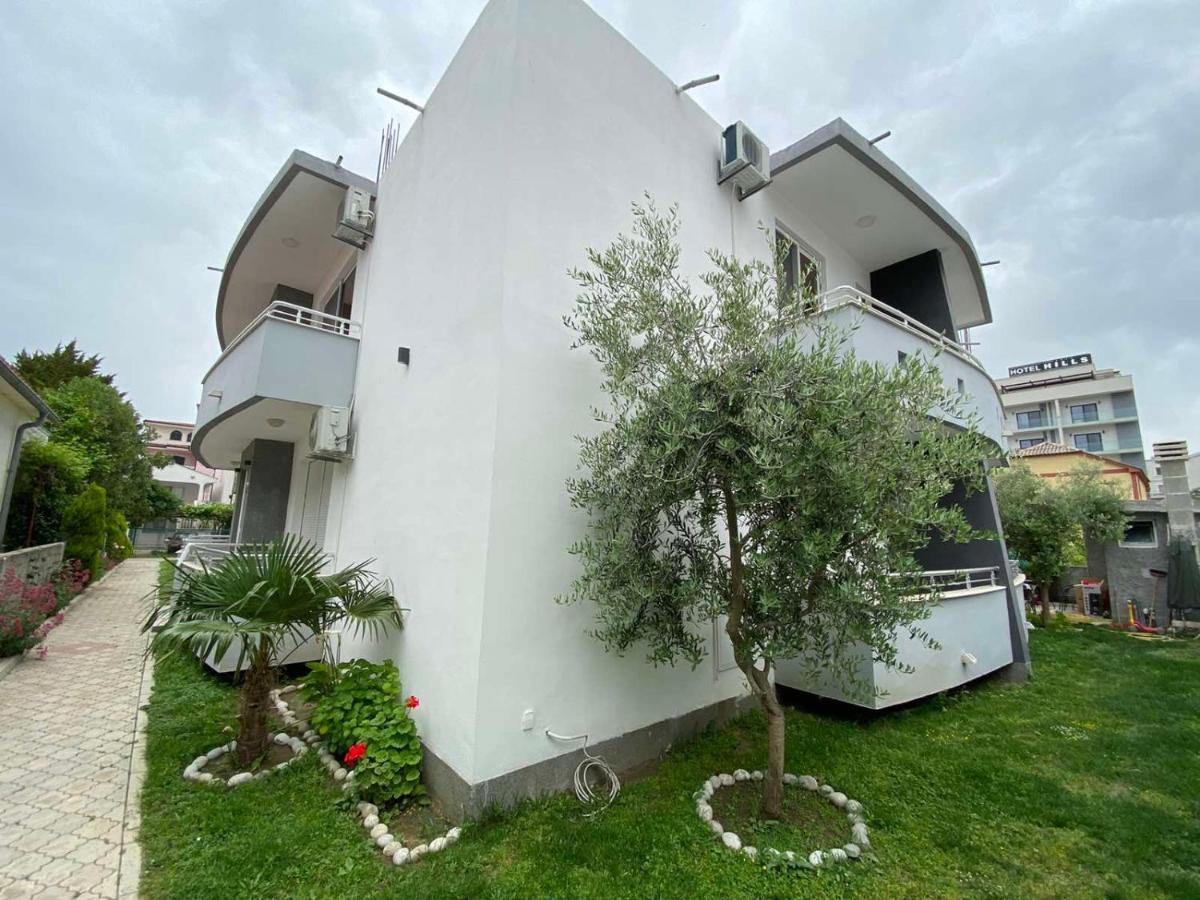 Md Apartments ウルツィニ エクステリア 写真